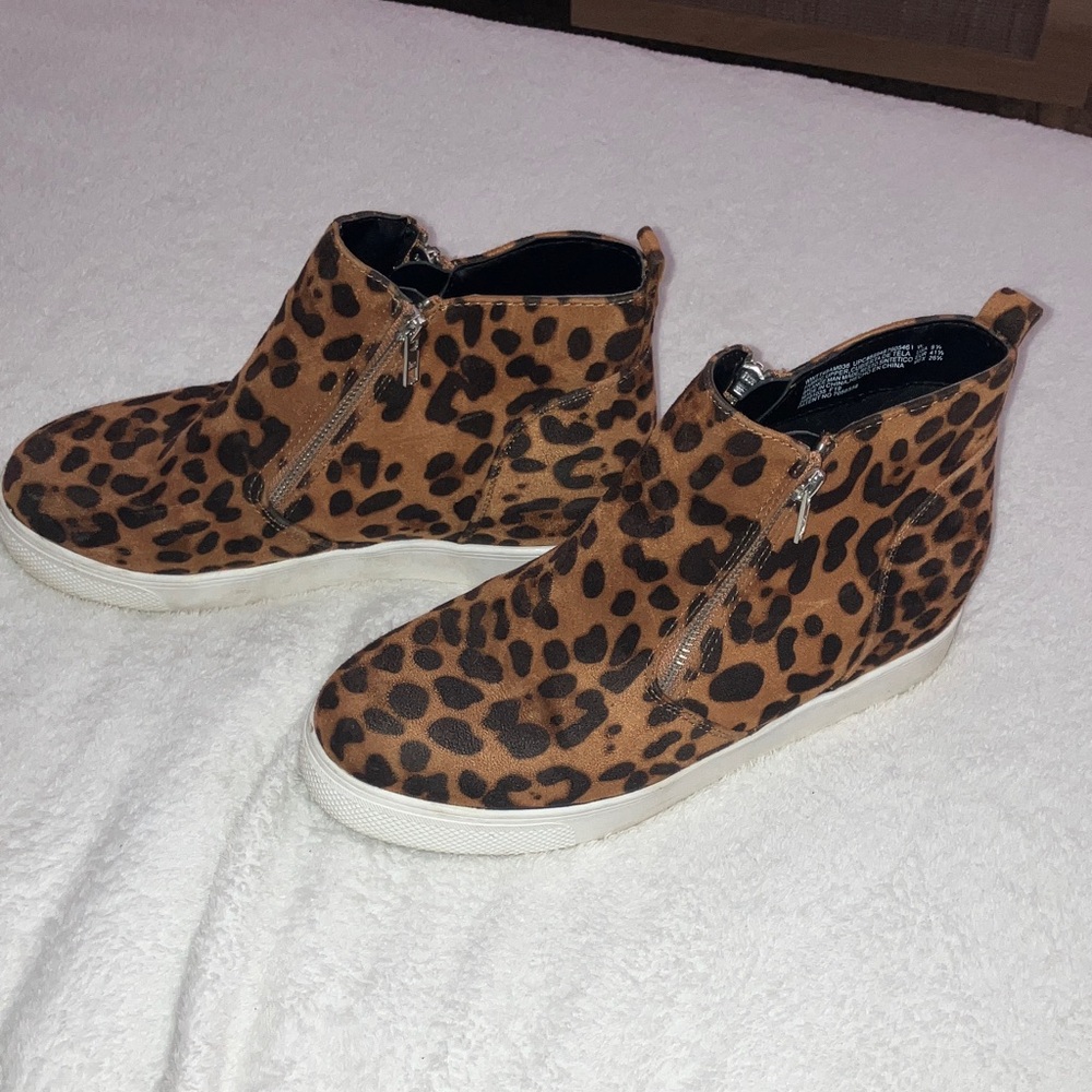 Leopard booties